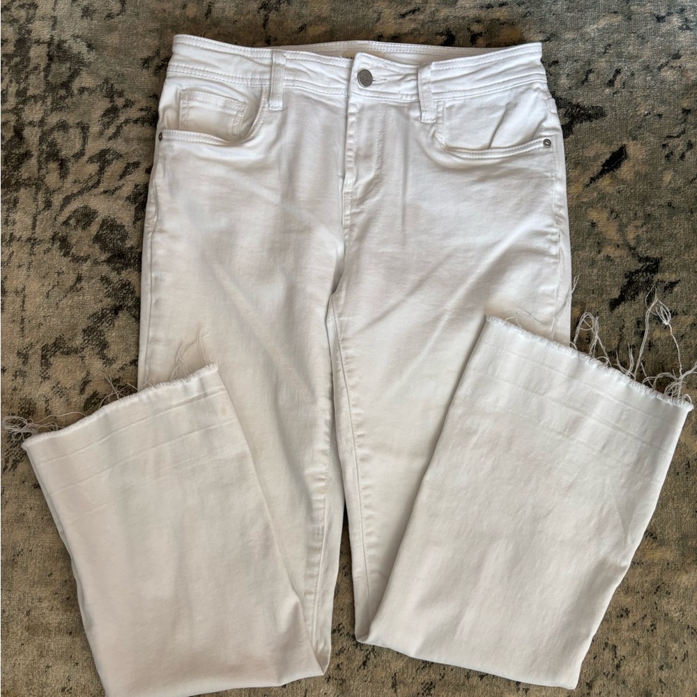 Hint of Blu white jeans